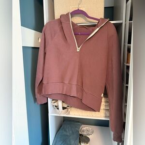 Vuori women’s restore half zip cropped hoodie